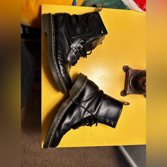 Dr. Martens Shoes - Women’s Size 8 Doc Martens